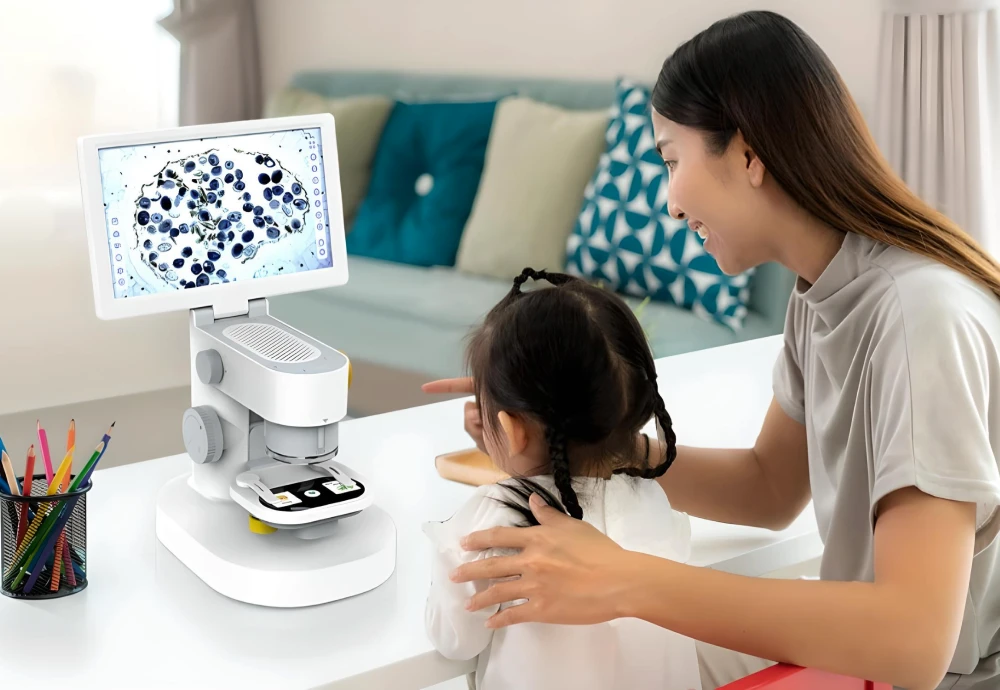 microscope with screen